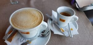 18 Lounge by The Embassy, restaurant panoramic in Piata Presei Libere din Bucuresti