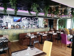18 Lounge