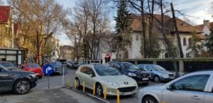 Aleea Alexandru din Bucuresti, in zona restaurantului Uptown