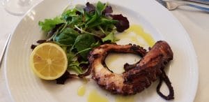 Amvrosia, restaurantul grecesc al doamnei Evanthia Zisi