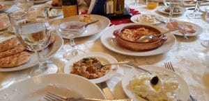 Amvrosia, restaurantul traditional grecesc al doamnei Evanthia Zisi