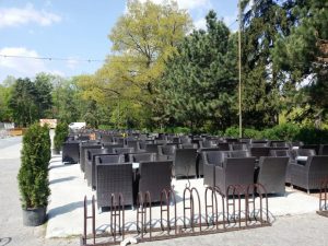 Beraria H - terasa dinspre lac