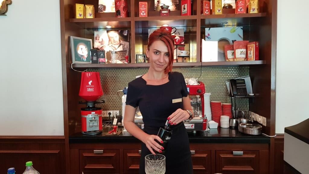 Cafe Athenee, Hotel Athenee Palace Hilton