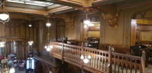 Caru cu Bere restaurant turistic 16