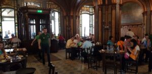 Caru cu Bere restaurant turistic 22