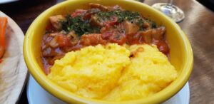 Caru cu Bere restaurant turistic 27