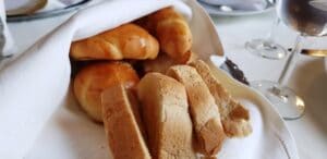 Casa Capsa restaurant si cofetarie 14