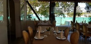 Chez Toni, restaurant libanez traditional in complexul Pescariu Sports and Spa