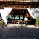 Chez Toni, restaurant libanez traditional in complexul Pescariu Sports and Spa