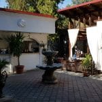 Chez Toni, restaurant libanez traditional in complexul Pescariu Sports and Spa