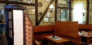 Die Deutsche Kneipe, mic si vechi restaurant german in Bucuresti