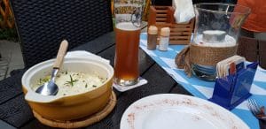 Die Deutsche Kneipe, mic si vechi restaurant german in Bucuresti