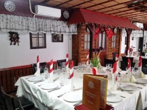 Doi Cocosi - salonul