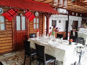 Doi Cocosi - salonul