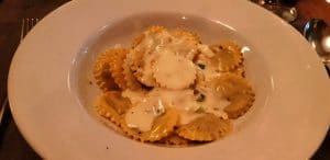 Grano, farfurie cu ravioli de 60 de lei