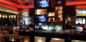 Restaurant pe malul lacului Herastrau