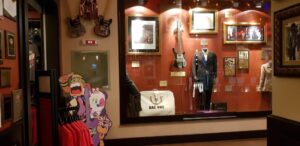 Restaurant pe malul lacului Herastrau