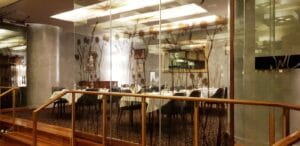 JW Steakhouse, restaurant cu bucatarie americana la Marriott Hotel