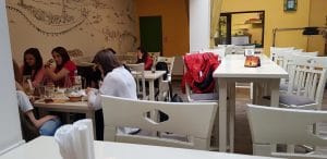 Journey Pub, restaurant si terasa cu specific ludic