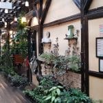 Journey Pub, restaurant si terasa cu specific ludic