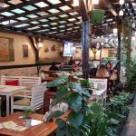 Journey Pub, restaurant si terasa cu specific ludic