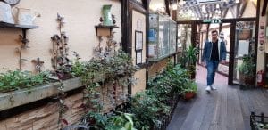 Journey Pub, restaurant si terasa cu specific ludic