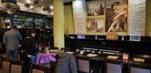 Journey Pub, restaurant si terasa cu specific ludic