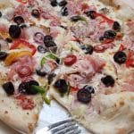 Journey Pub, restaurant si terasa cu specific ludic