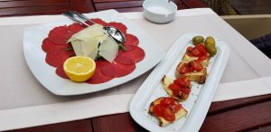 La Fattoria, restaurant cu bucatarie italiana populara in Parcul Herastrau