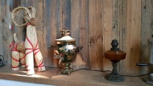 Lacrimi si Sfinti, restaurant cu bucatarie creativa romaneasca in Centrul Vechi