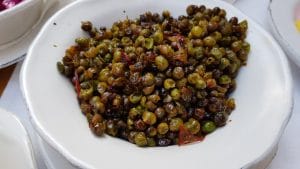 Lacrimi si Sfinti, restaurant cu bucatarie creativa romaneasca in Centrul Vechi