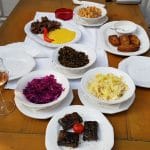 Lacrimi si Sfinti, restaurant cu bucatarie creativa romaneasca in Centrul Vechi