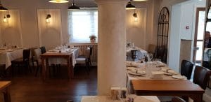 Mesogios Seafood, restaurant cu peste si fructe de mare in cartierul Primaverii