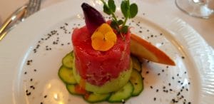 Mesogios, restaurant de peste si fructe de mare in Primaverii, langa lacul Bordei