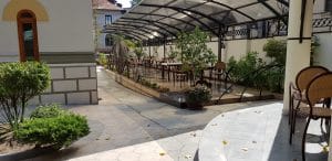 Noblesse, restaurant cu specific international pe strada Paris la Piata Quito