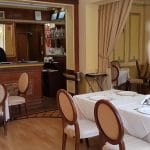 Noblesse, restaurant cu specific international pe strada Paris la Piata Quito