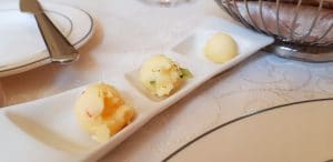 Noblesse, restaurant cu specific international pe strada Paris la Piata Quito