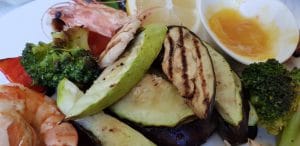 Noblesse, restaurant cu specific international pe strada Paris la Piata Quito