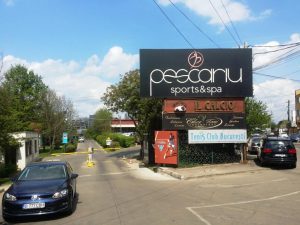 Pescariu Sports and Spa, cu restaurantele Chez Toni, Dancing Lobster si Il Calcio