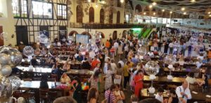 Petrecere la Beraria H in Parcul Herastrau