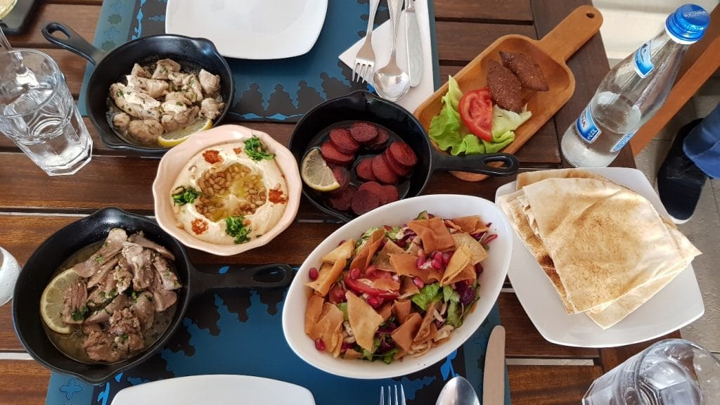 Piccolo Mondo, restaurantul libanez din strada Clucerului, in Bucuresti