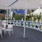 Prime si Sharkia, terasele de vara din curtea interioara a hotelului Radisson