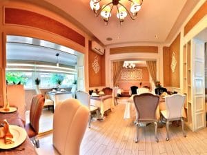 Restaurant Four Seasons - Piata Dorobantilor Bucuresti