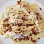Restaurantul Robertos de la Athenee Palace Hilton cu a sa terasa La Strada
