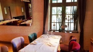 Restauratul Diplomat in parcul Clubului Diplomatic din Baneasa, Bucuresti