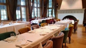 Restauratul Diplomat in parcul Clubului Diplomatic din Baneasa, Bucuresti