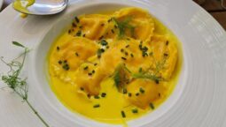 Studio 80, restaurant in Padurea Baneasa