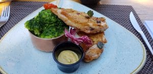 Uptown, restaurant cu specific international in Aleea Alexandru din zona Aviatorilor