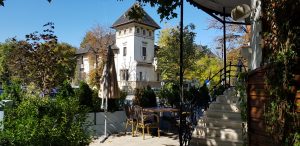 Uptown, restaurant cu specific international in Aleea Alexandru in zona Aviatorilor