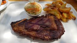 Vacamuuu steakhouse in Bucuresti, la Piata Floreasca